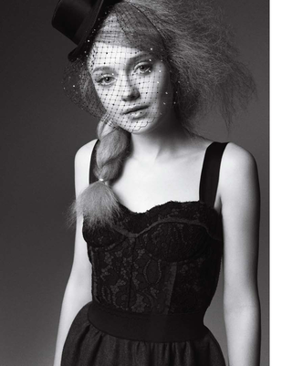 Illustration for article titled Dakota Fanning Is Not A Kid Anymore, Get Over It
